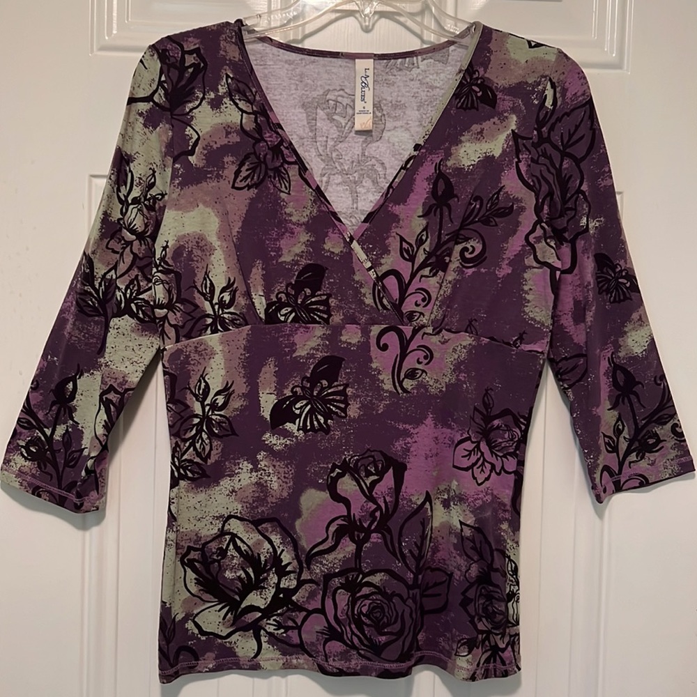 Purple With Black and Green Design Top, V-neck, 3/4 Sleeve